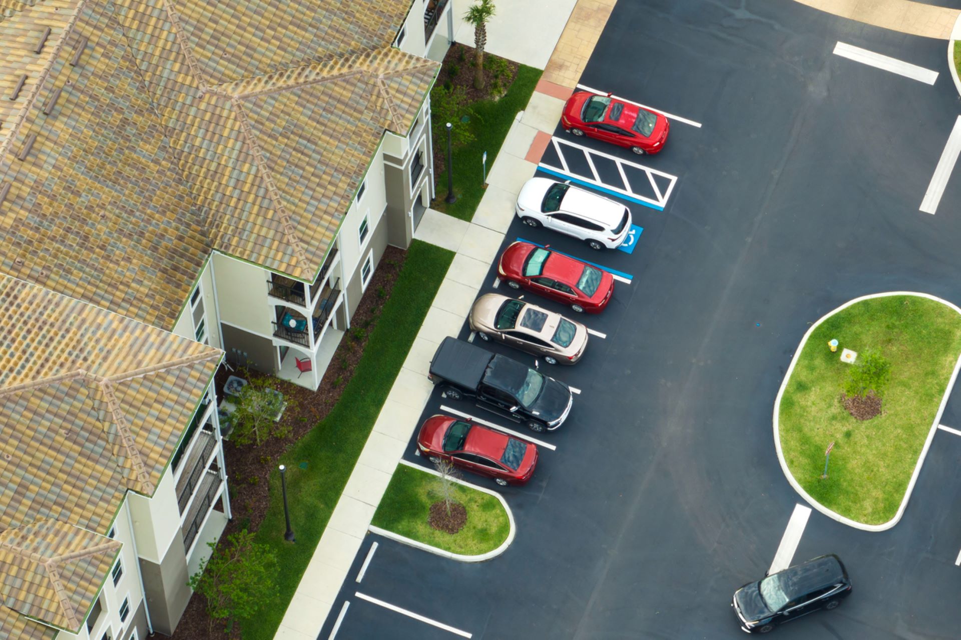 Do Tenants Need to Register Their Car With the Landlord?